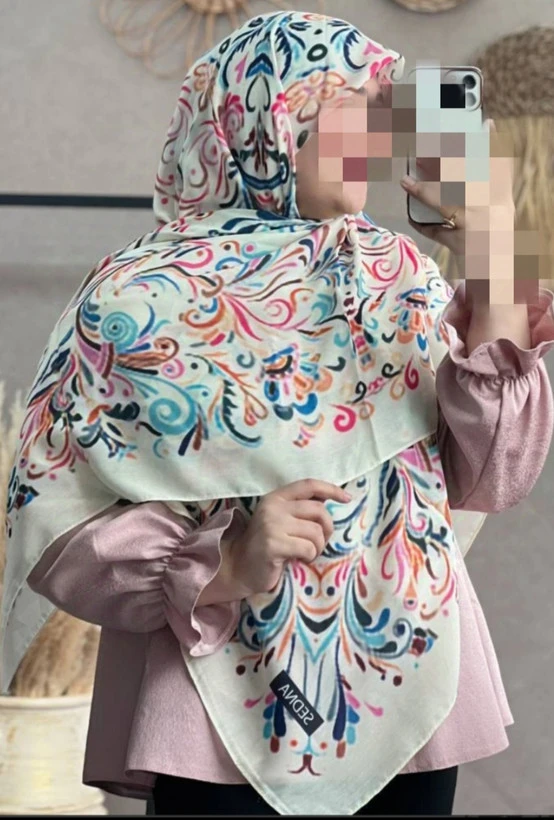 روسری زنانه نخی قواره بزرگ 140
