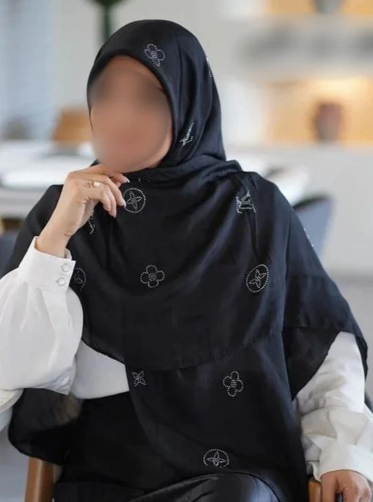 روسری زنانه نخی وال اسلپ نگین دار