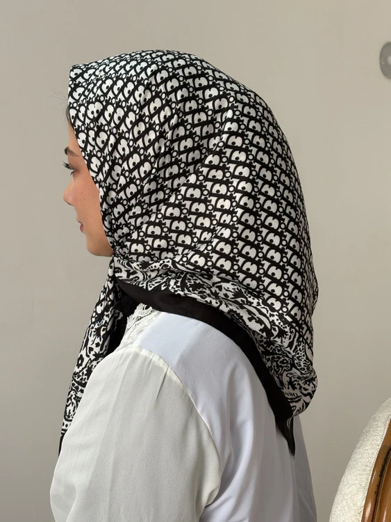 روسری طرح دیور