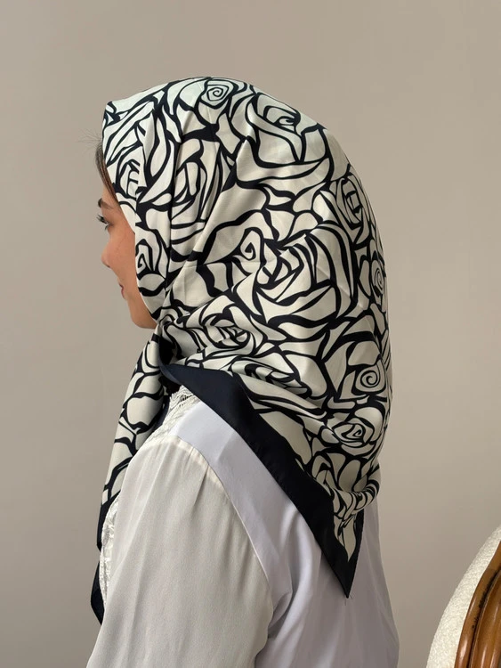 روسری طرح گل رز