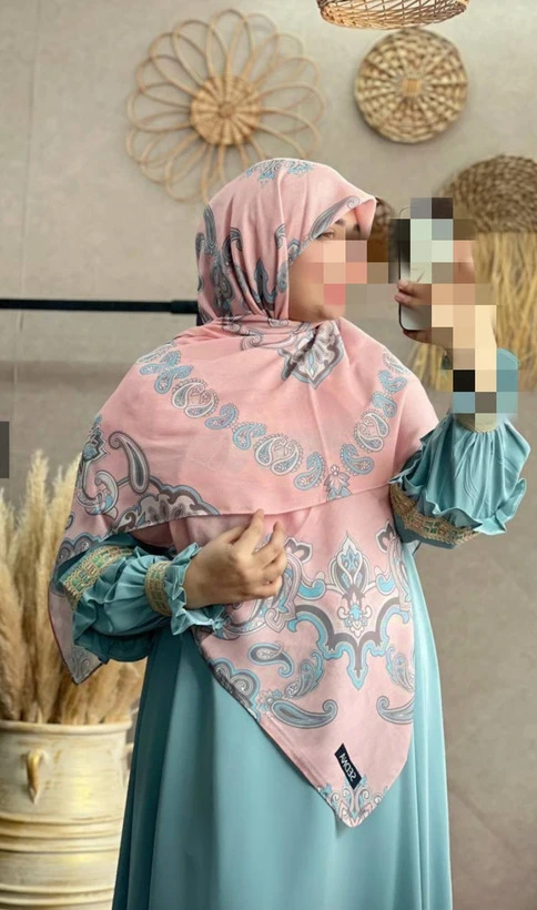 روسری نخی زنانه قواره ۱۴۰ کد 11