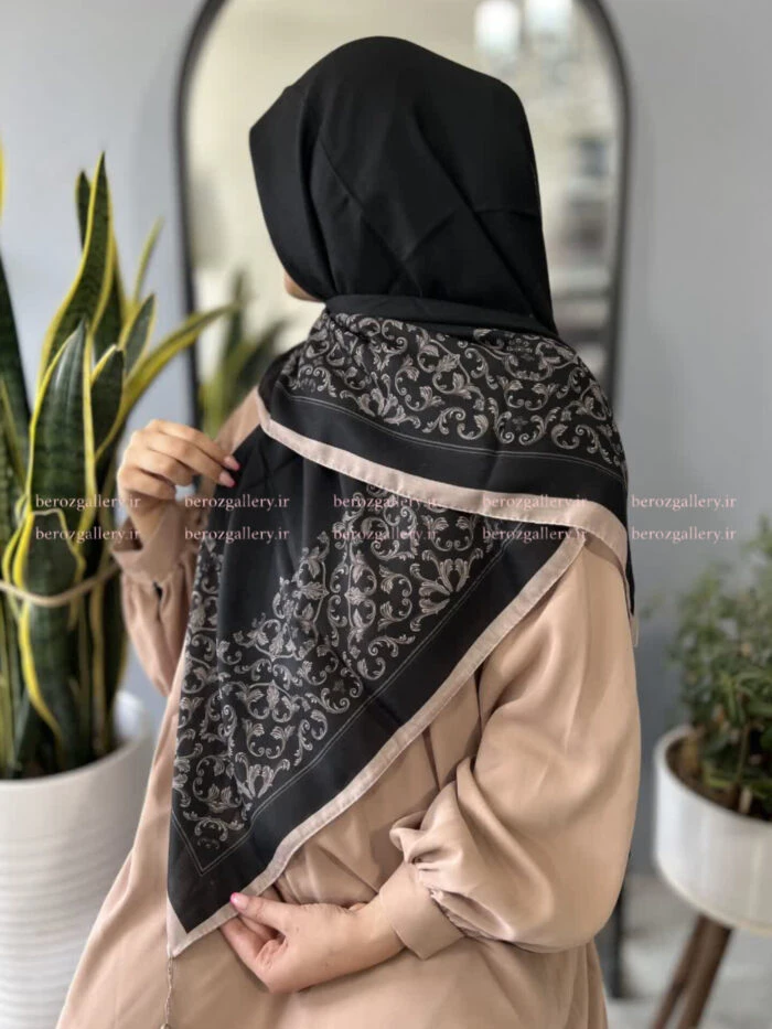 روسری نخی سوپر نخ حاشیه گلدار قواره ۱۲۰