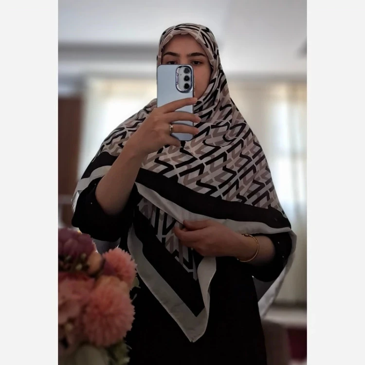 روسری نخی منگوله دار قواره 140