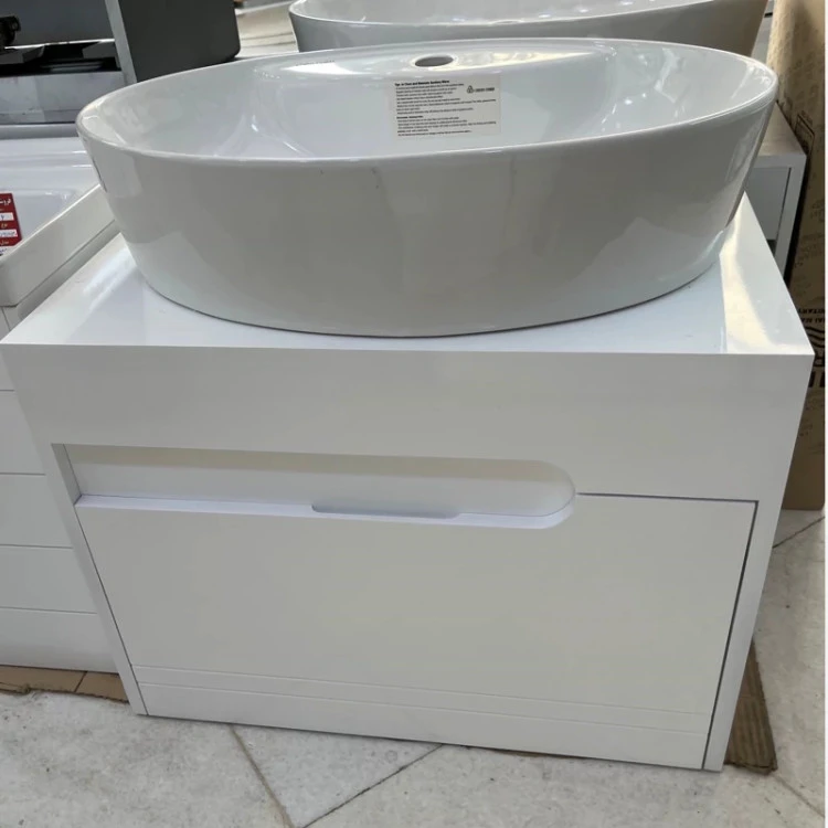 روشویی کابینتی pvc سفید سایز 60 در 40 با سنگ چینی کرد ( پس کرایه)