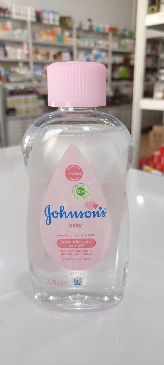 روغن بچه Baby Oil j.o.h.n.s.o.n.s اصل | مرطوب‌کننده و نرم‌کننده چندمنظوره پوست