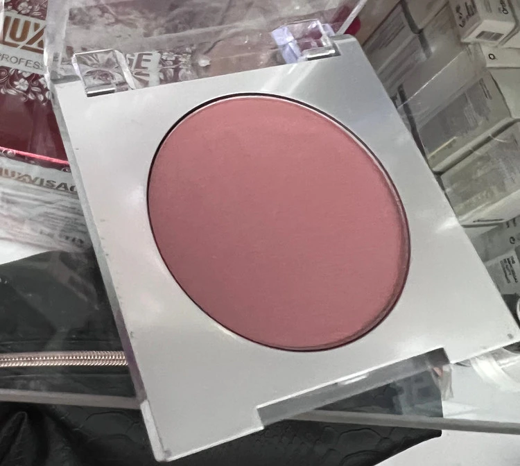 رژ گونه کلینیک smoldering plum