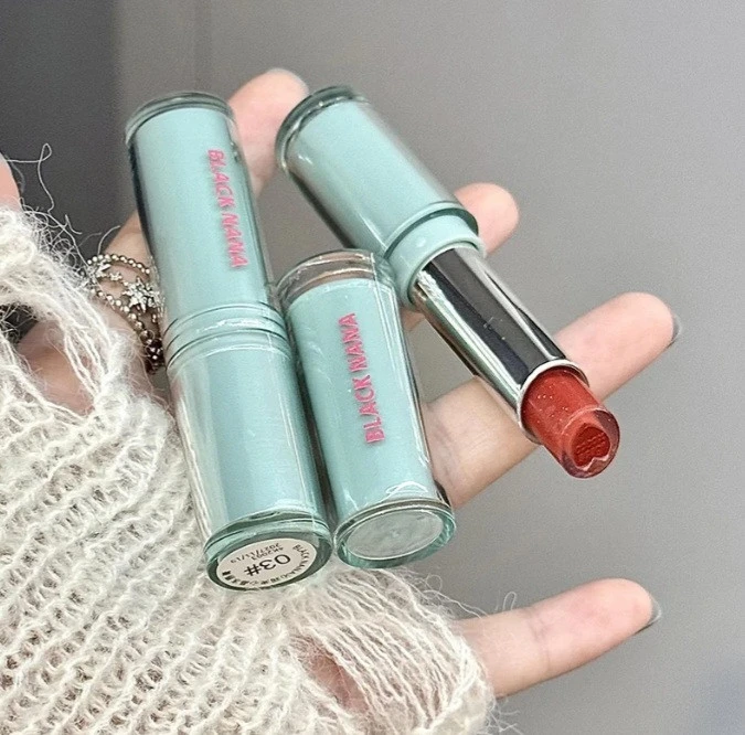 رژلب جامد ژله ای قلبی، خیس𝘉𝘭𝘢𝘤𝘬 𝘕𝘢𝘯𝘢 🩵🪞