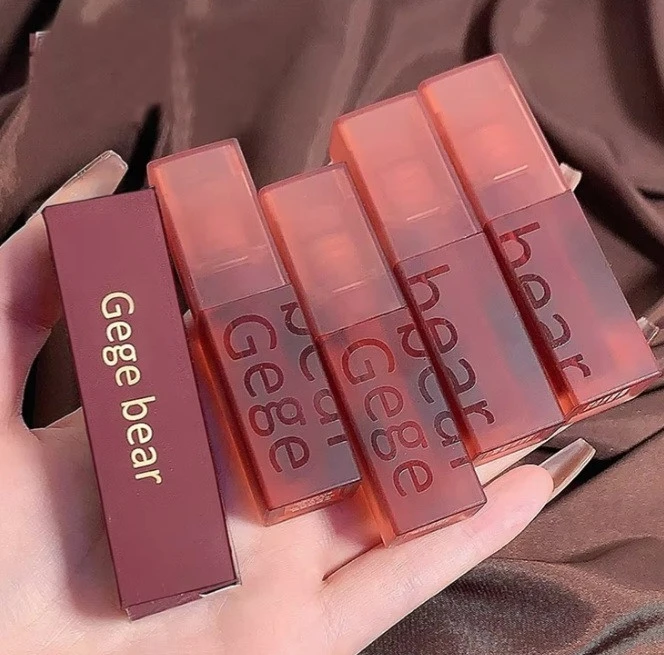 رژلب پوکه قرمز Gege bear ❤️☁️