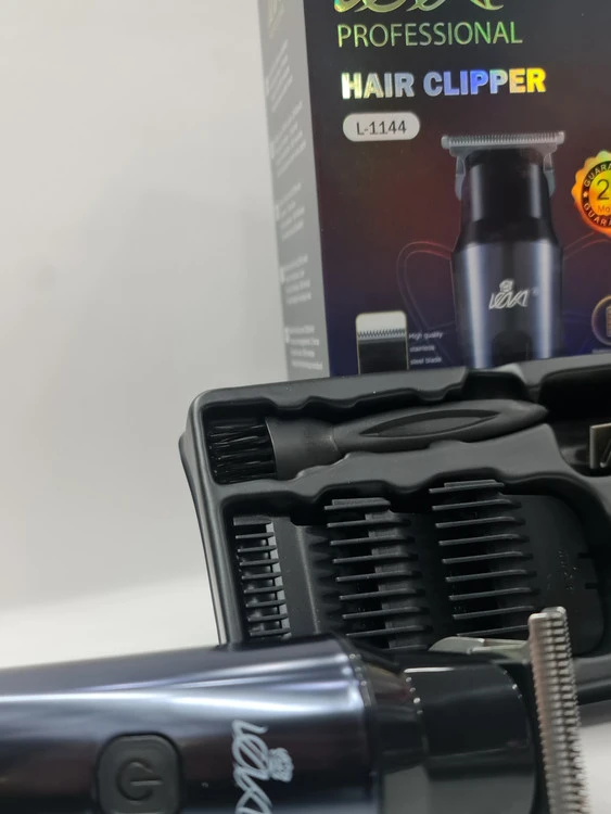ریش تراش مارک لنکا مدل L-1144گارانتی دار