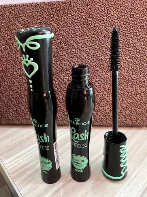 ریمل اسنس مدل لش پرنسس lash princess سبز بشرط اورجینال