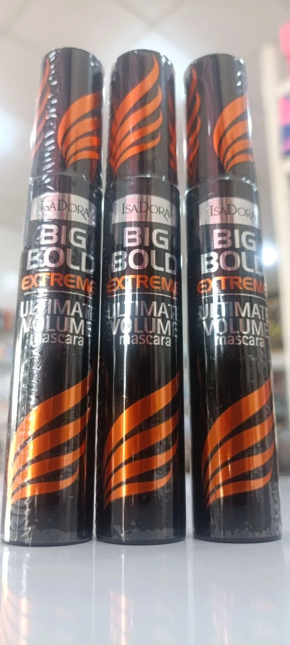 ریمل  مدل BIG BOLD EXTREME Ultimate Volume اصل