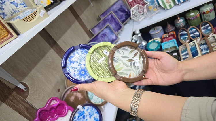 زیرسیگاری چوب و رزین دایره