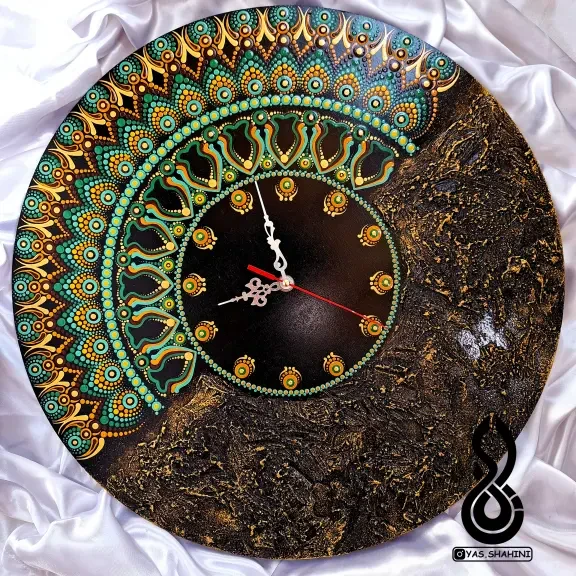 ساعت دیواری سنتی نفیس