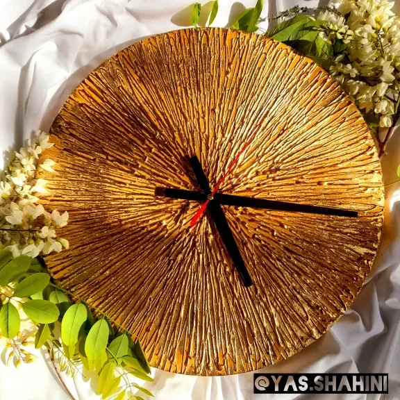 ساعت دیواری ورق طلا