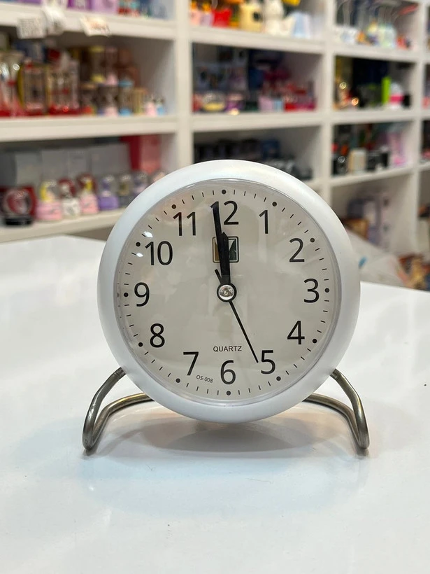ساعت رو میزی عقربه ای زنگ خور کد os-008