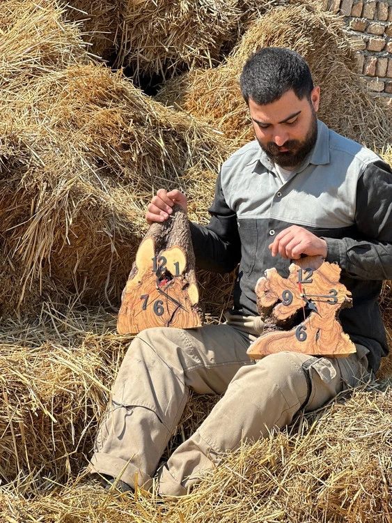ساعت رومیزی چوبی