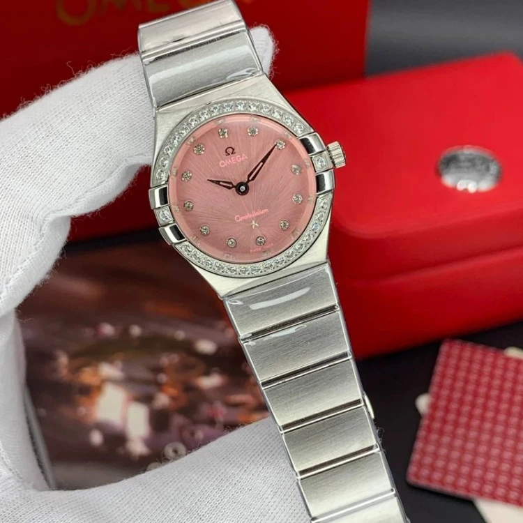 ساعت زنانه امگا کانسلیشن Omega Constellation دور نگین کد04