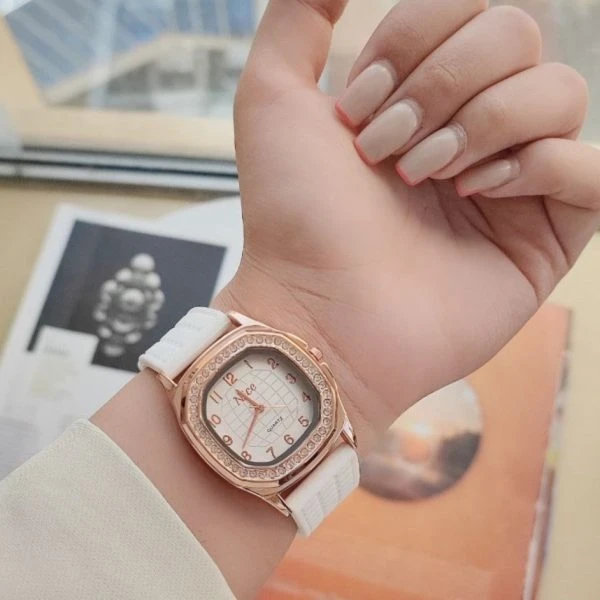 ساعت زنانه نایس Nice سفید