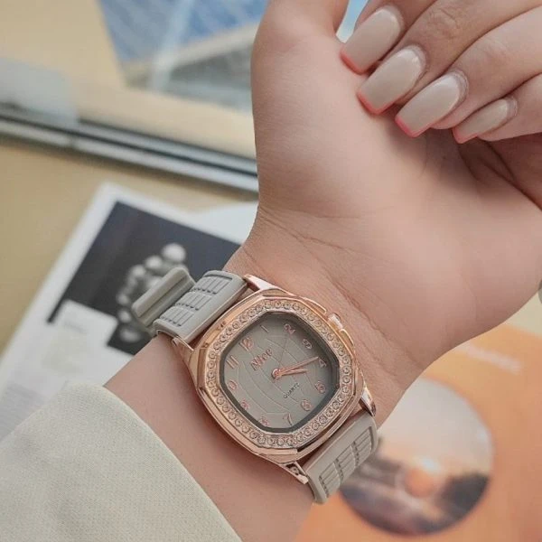 ساعت زنانه نایس Nice طوسی