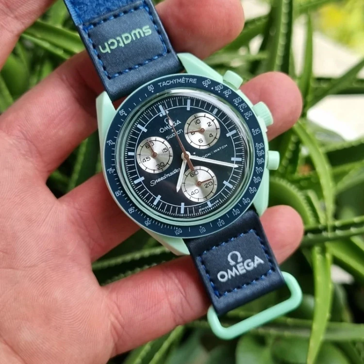 ساعت مچی امگا سواچ زمین Omega x Swatchمدل Mission to Earth رنگ سبز (های کوالیتی مشابه اصلی)
