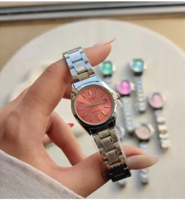 ساعت مچی زنانه برند کاسیو Casio رنگی