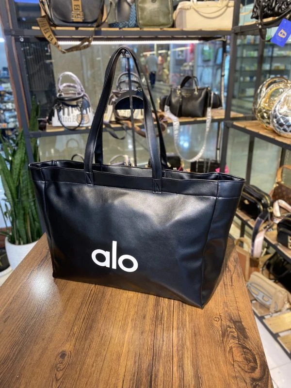 ساك چرمى alo