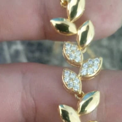 ست بدلیجات گردنبند و دست بند زنانه