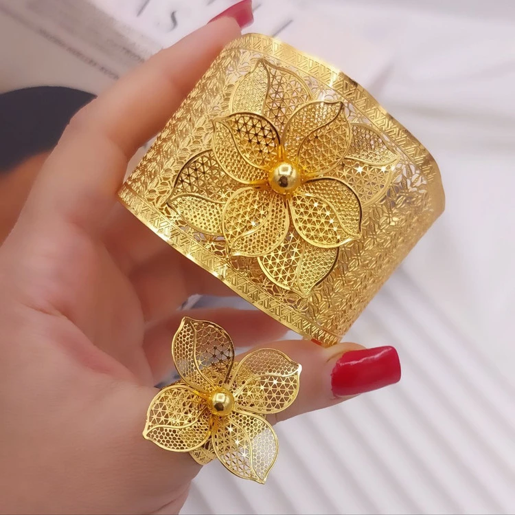 ست دستبند، انگشتر زنانه، کپی طلا، مدل بحرینی، در3طرح جذاب جنس خارجی، کد1355💍