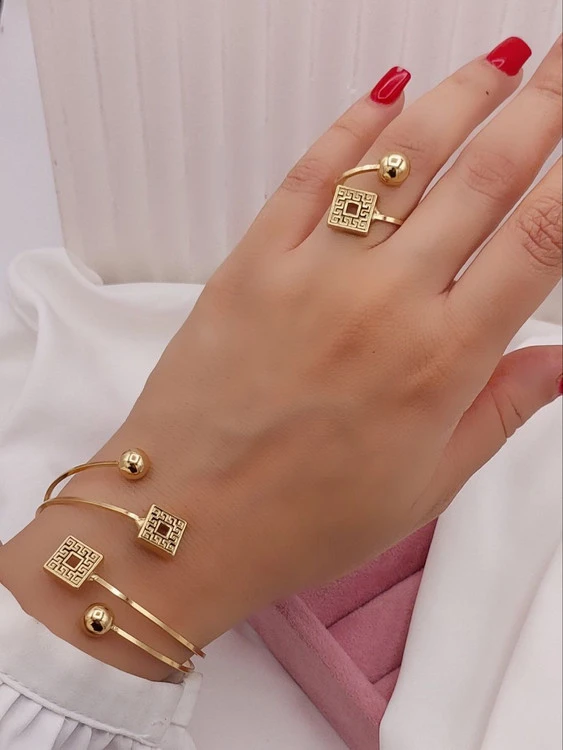 ست دستبند، انگشتر طرح طلای زنانه، برند معروف استیل، کد1278💍