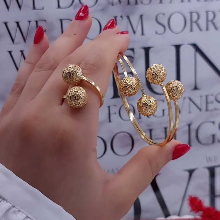 ست دستبند، انگشتر طرح طلای زنانه، مدل توپی، برند خارجی، کد1248💍
