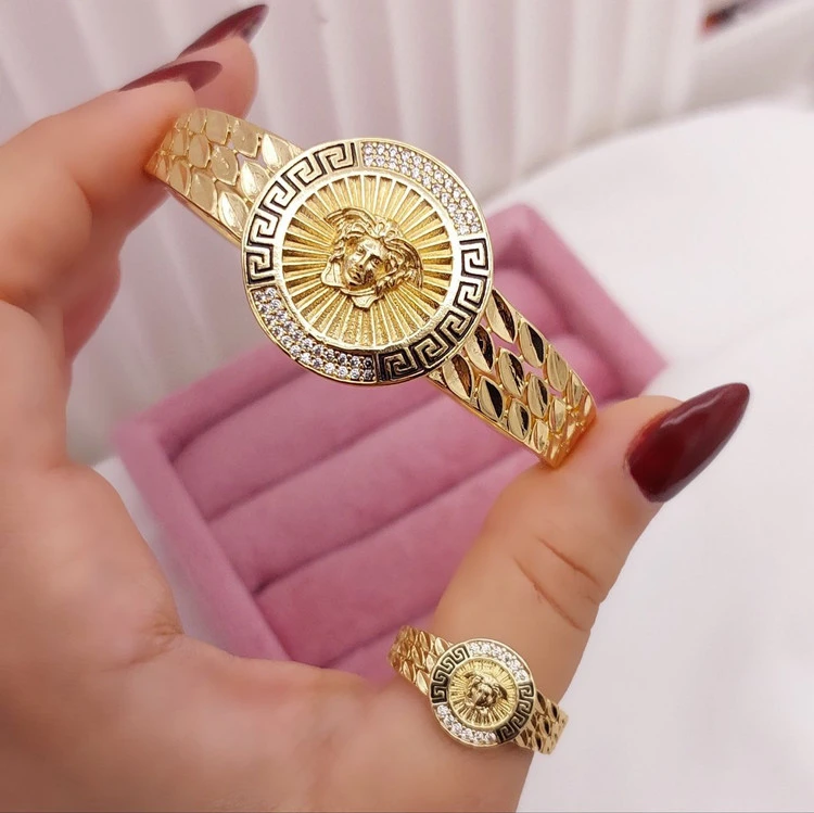 ست دستبند، انگشتر طرح طلای زنانه، مدل ورساچه، کد2💍