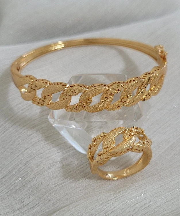 ست دستبند، انگشتر طرح طلای زنانه، مدل کارتیر، برند مطرح شین💍