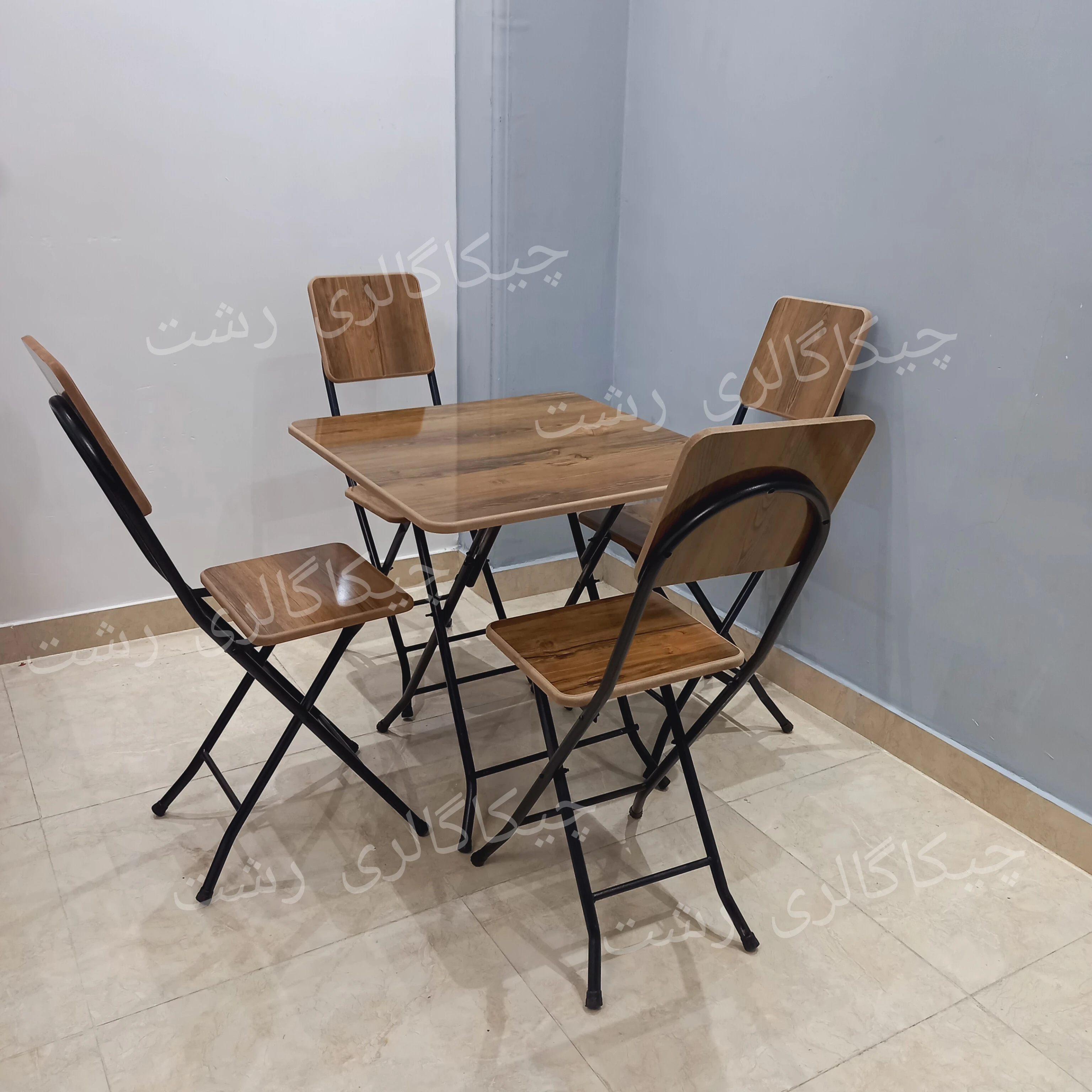 ست میز و صندلی تاشو چوبی(۴نفره)