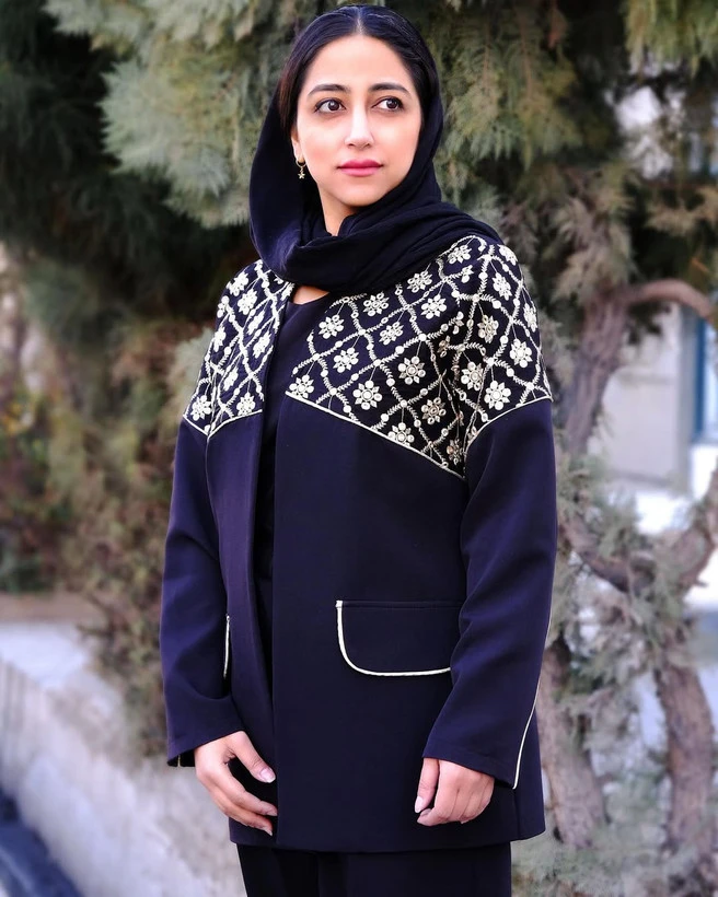 ست کت و شلوار آینه کاری جنس کرپ سوپر مازراتی زنانه
