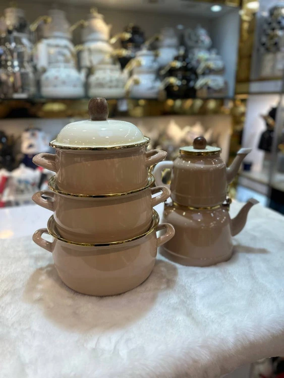 ست کتری قوری و قابلمه کرمی