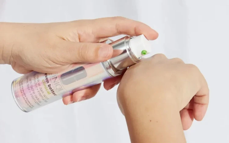 سرم ضدلک و روشن کننده ایون بتر کلینیکال کلینیک 100 میل Clinique(ارسال رایگان)