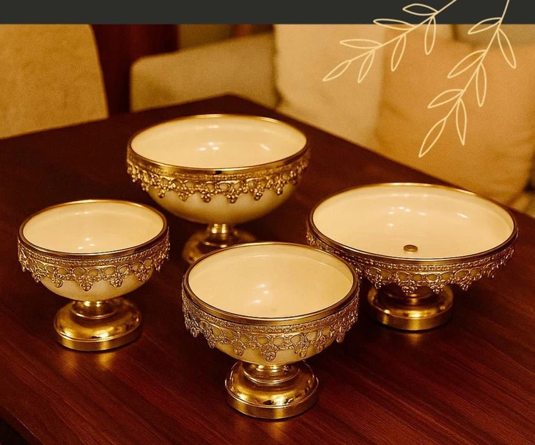 سرویس 4تکه پذیرایی تاج دار