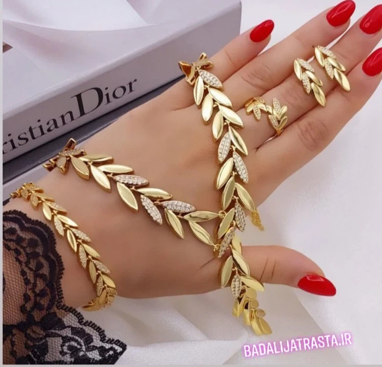 سرویس جواهری برند پرنس با طرح برگ و نگین اتریشی