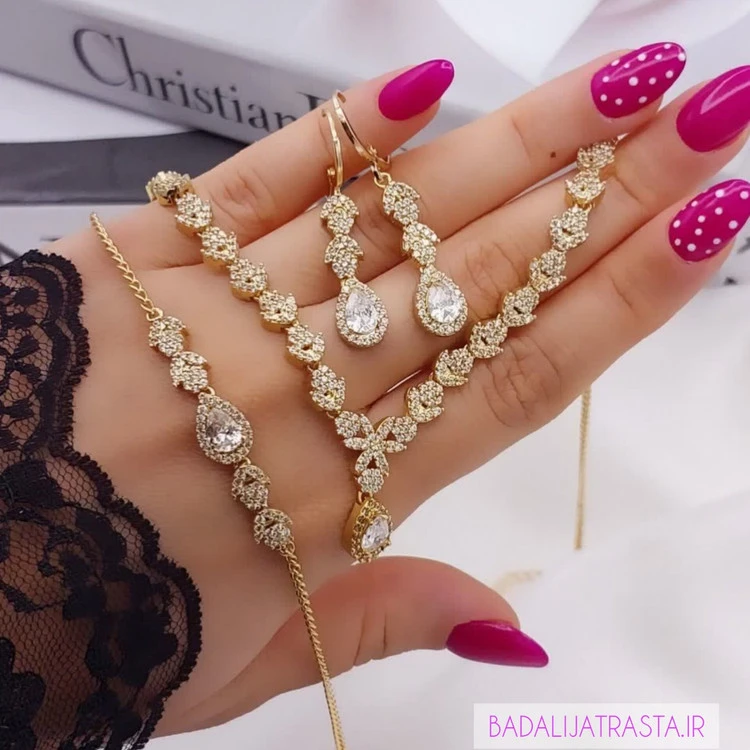 سرویس جواهری زنانه برند شین مدل اشکی شاخه‌نگین اتریشی