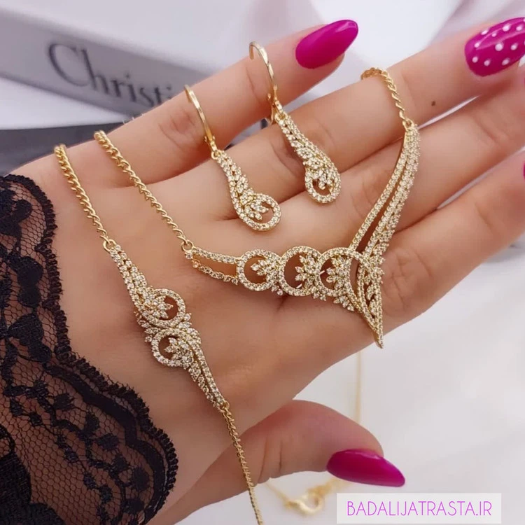 سرویس جواهری زنانه برند شین مدل حلقه‌اشکی نگین اتریشی