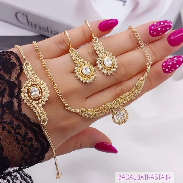 سرویس جواهری زنانه برند شین مدل خورشیدی اشکی نگین اتریشی