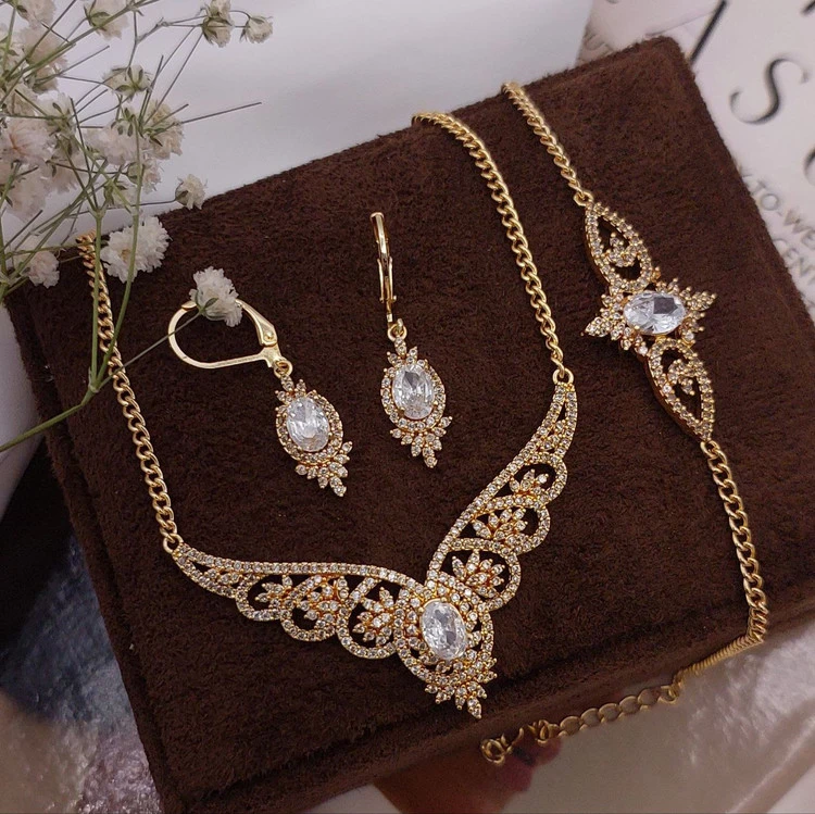 سرویس جواهری زنانه، نگین مخراجکاری، در10مدل جذاب💍