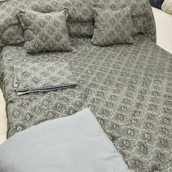 سرویس روتختی دو نفره مخمل 8 تکه – کد E1