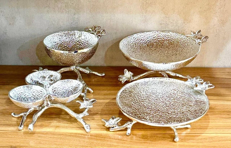🔺سرویس زیبای کاراکو ۴ تکه