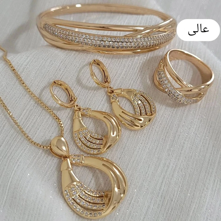 سرویس شیک زنانه، طرح طلا، برند مطرح و معتبر ژوپینگ، رنگ ثابت، کد1209💍