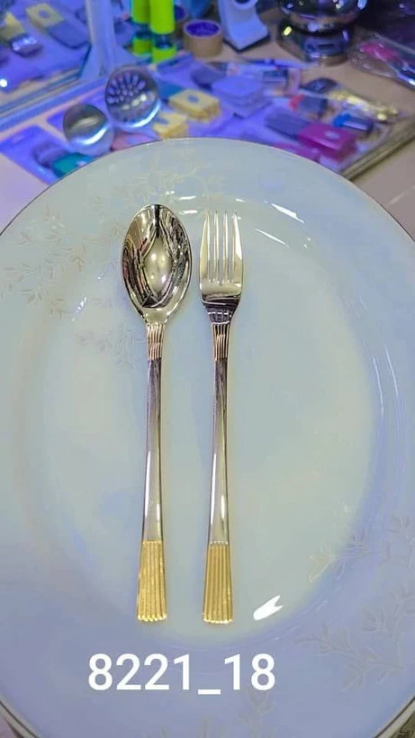 سرویس قاشق چنگال برند یونیک مدل نیمه طلایی 120 پارچه