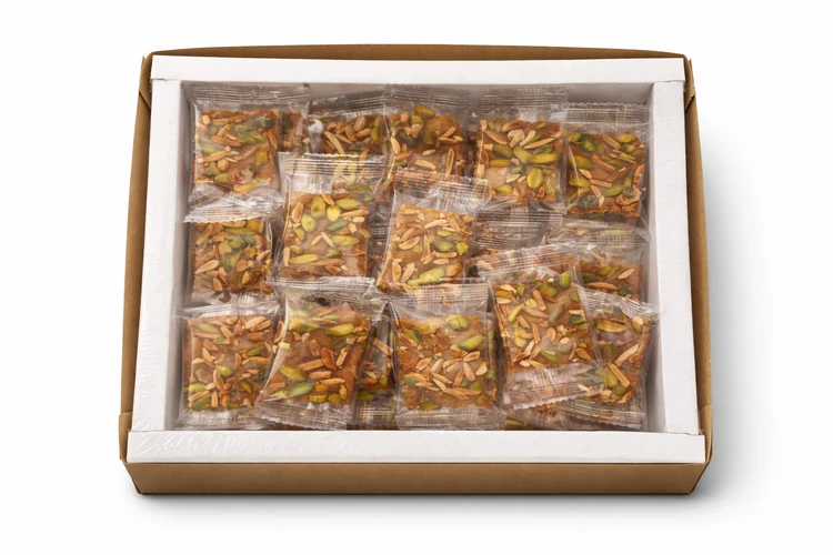 سوهان عسلی لُقمه اصفهان. 400 گرمی