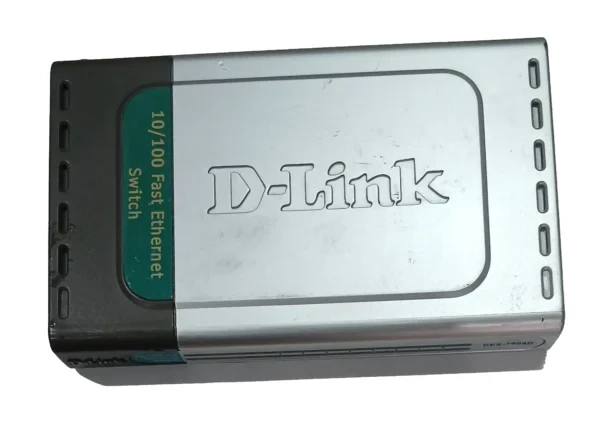 سوییچ 8 پورت D-Link مدل DES-1008D (کارکرده)