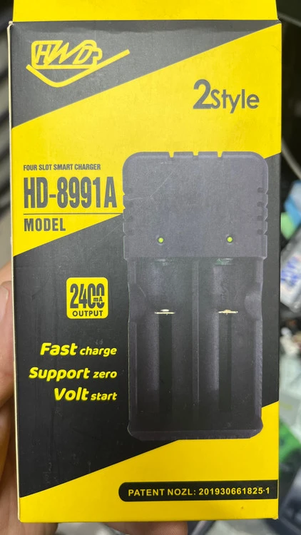 شارژر باطری لیتیوم دو تایی همه سایز دارای نمایشگر lcd
