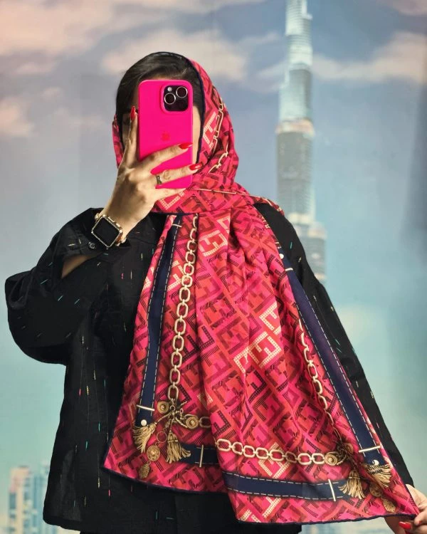 شال زنجیری طرح FENDI